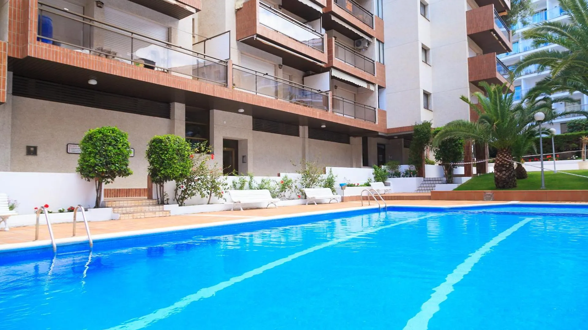 Uhc Casalmar Apartments Salou